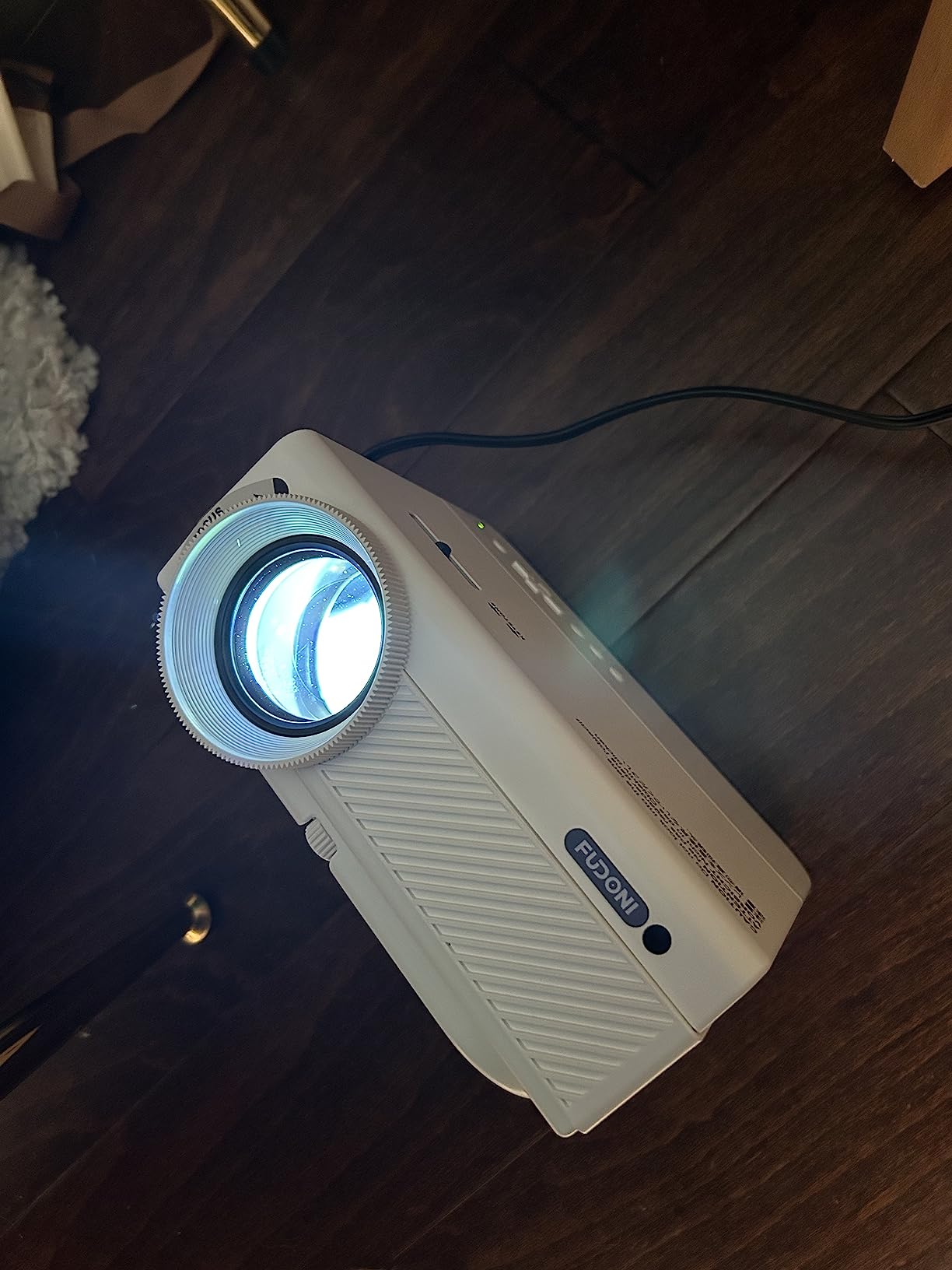 Fudoni V7 Projector Review: Is it worth the hype ?